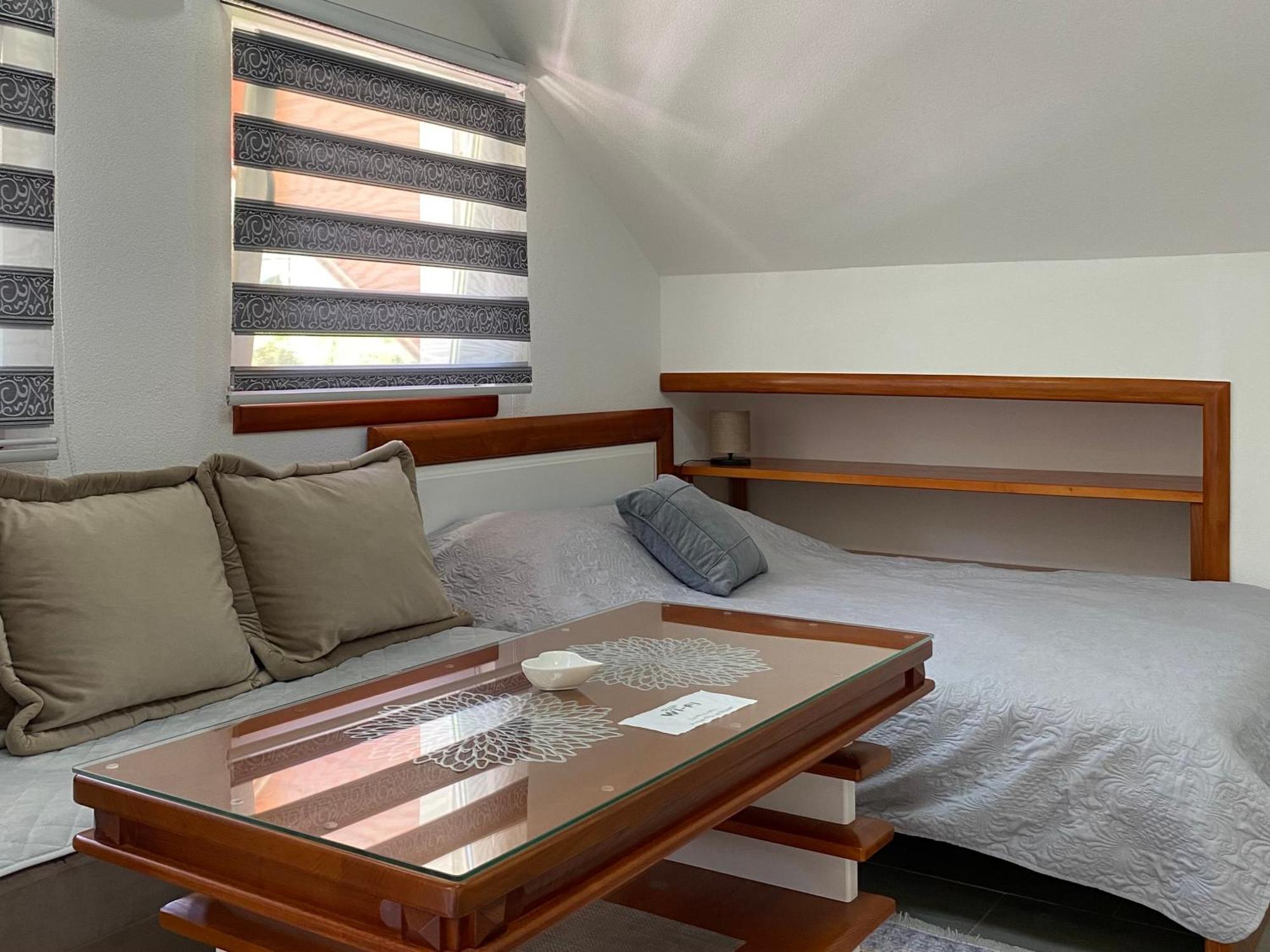 Apartment Lakeview プルジネ エクステリア 写真